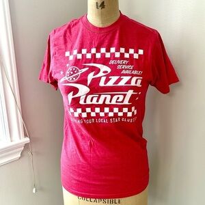 Disney Disneyland Red Super Soft Toy Story Pizza Planet Tee Shirt Sz S